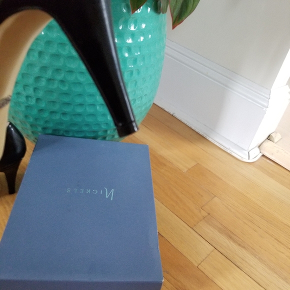 ⚠️ Sexy! Black 5" platform heels from Nickels - Picture 9 of 12